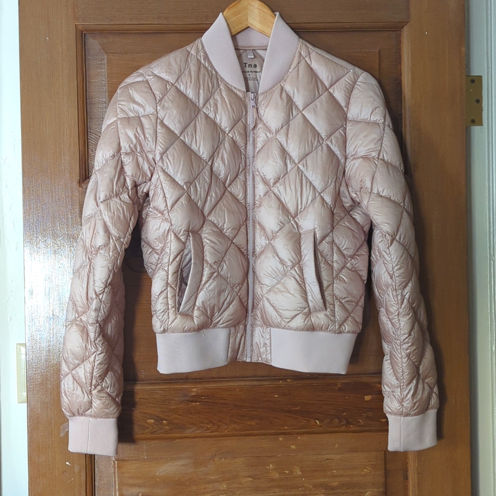Aritzia TNA League Bomber Size Small